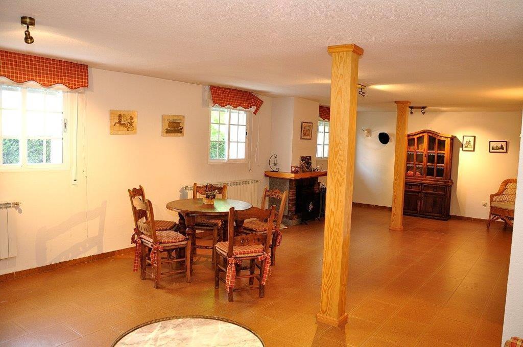 Casa Bellavista Becerril Villa Becerril de la Sierra Eksteriør bilde